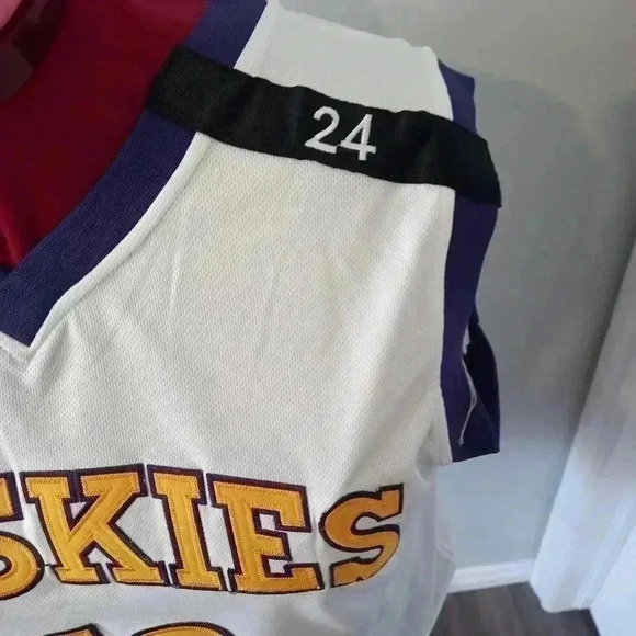 Kenny Tyler 6th  man jersey - Picture 2 of 3